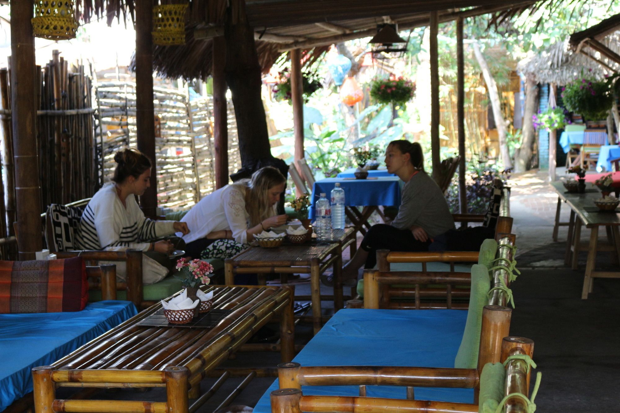 מלון הוי אן Under The Coconut Tree מראה חיצוני תמונה